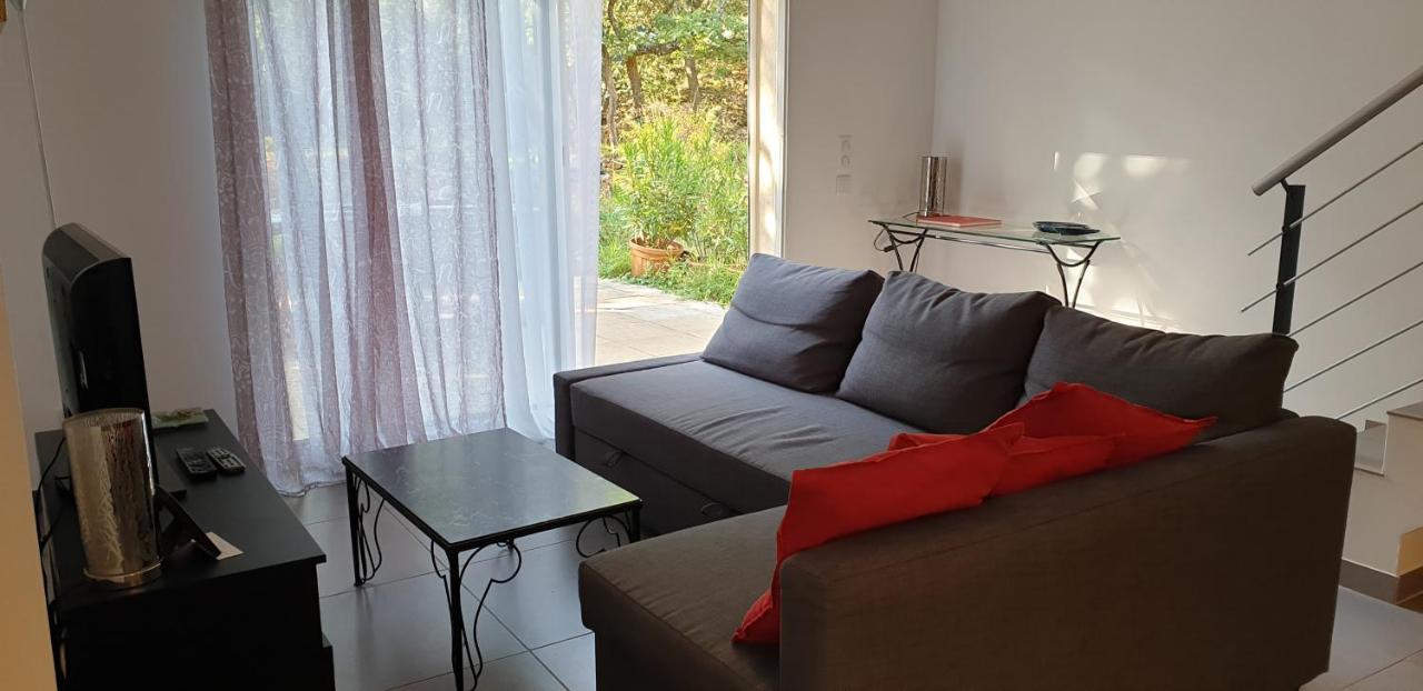 Jouques Villa Mylena מראה חיצוני תמונה