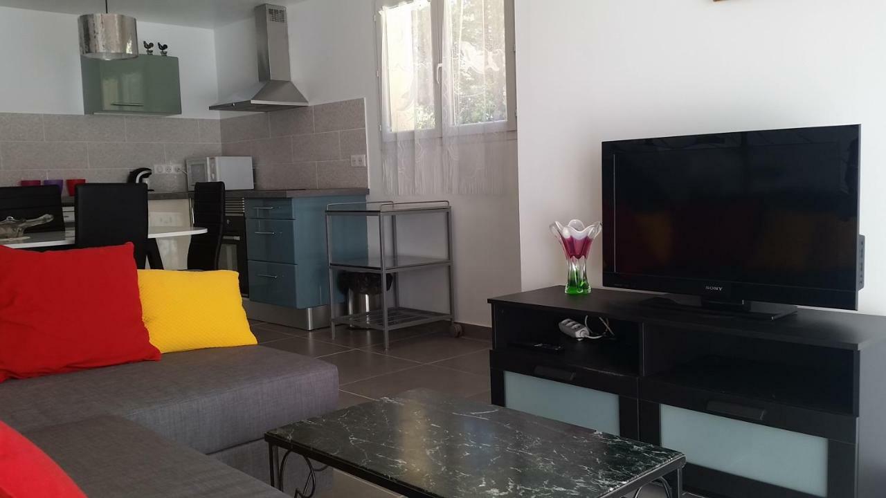 Jouques Villa Mylena מראה חיצוני תמונה